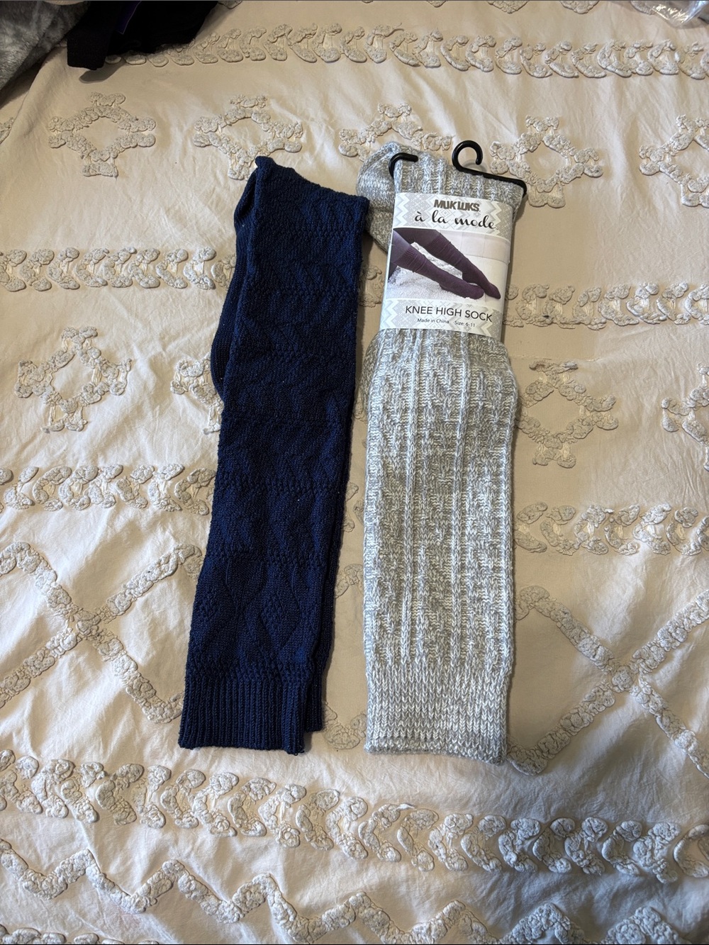 Muk Luks Knee High Socks in Navy and Light Gray